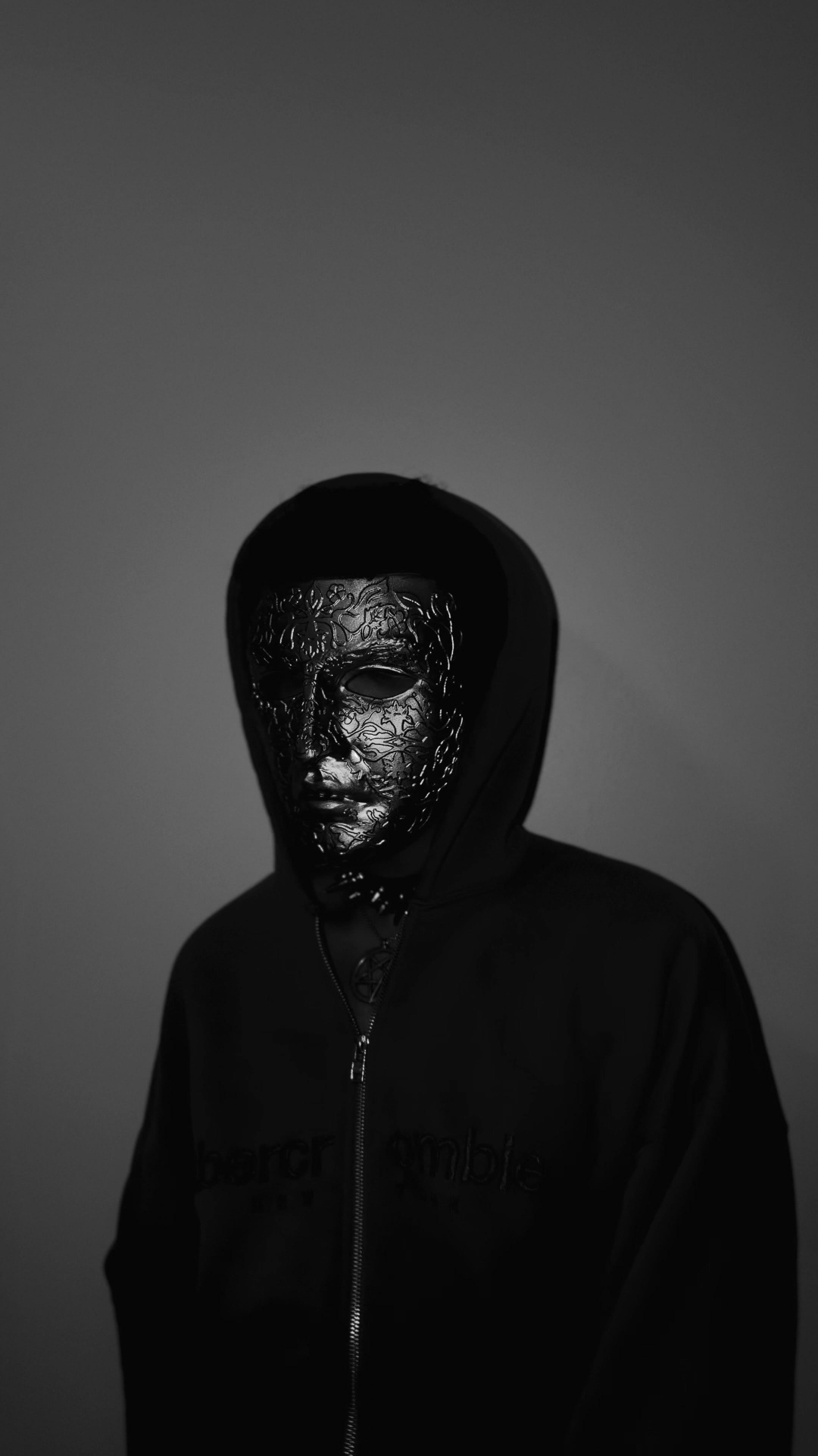 NVRRPOOR portrait